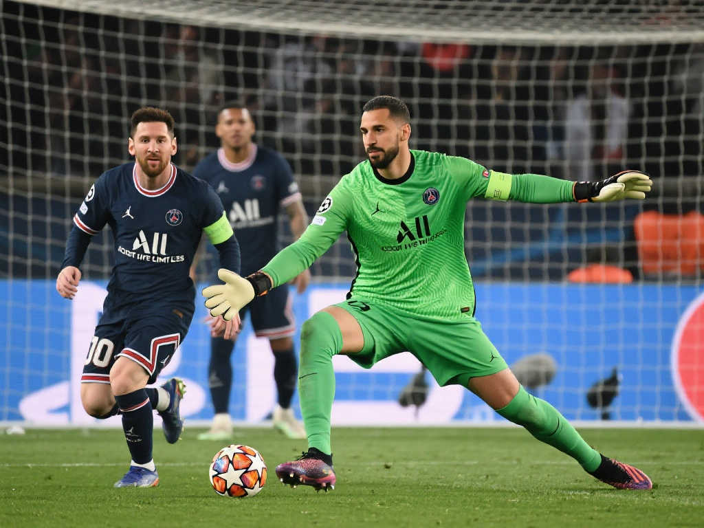 阿森纳跟队记者力挺多纳鲁马:巴黎夺冠能否助他问鼎金球? 阿森纳跟队记者力挺多纳鲁马:巴黎夺冠能否助他问鼎金球?