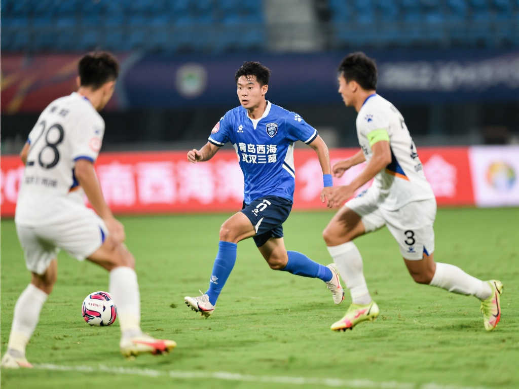 【中超】阿齐兹建功段刘愚锦上添花，西海岸2-0力克三镇